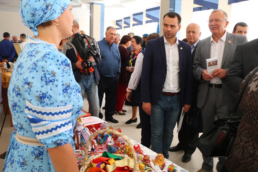 Омский филиал Университета Синергия стал участником биржи контактов для некоммерческих организаций «Шаги к успеху»